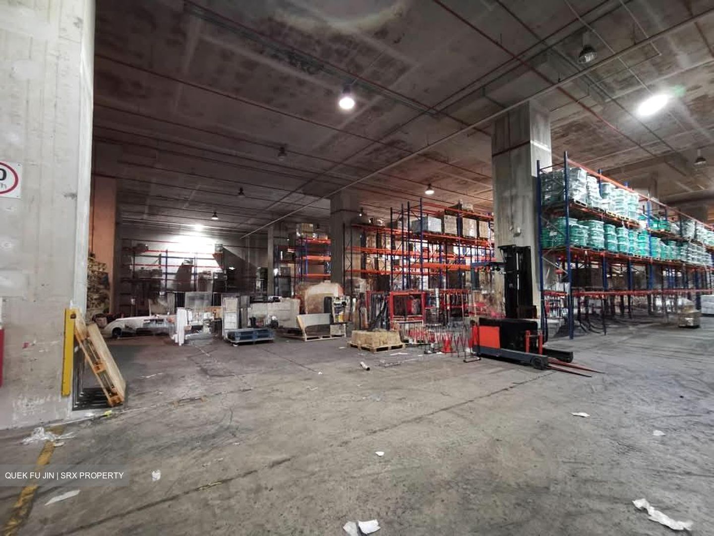 Jalan Buroh Warehouse Complex (D22), Warehouse #558253561